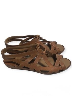 Vintage East Fifth Brown Low Wedge Gladiator Strappy Sandals Siz 7 1/2